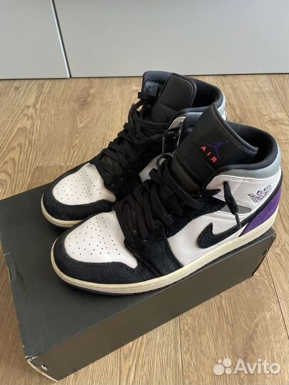 Air jordan 1 mid se court purple suede