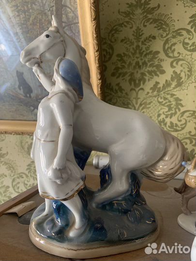 Фарфоровые статуэтки