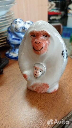 Обезьяны статуэтки