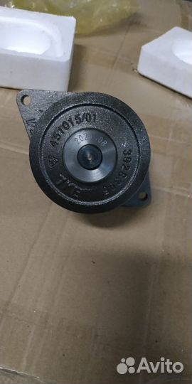 Водяной насос Hitachi zx400lch-3