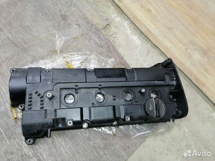 Крышка клапанов Kia Sportage 2