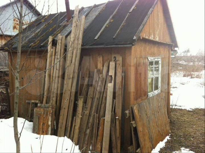 Дача 20 м² на участке 6 сот.