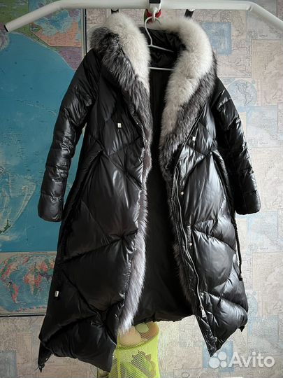 Пуховик женский длинный 42 44 размер с капюшоном