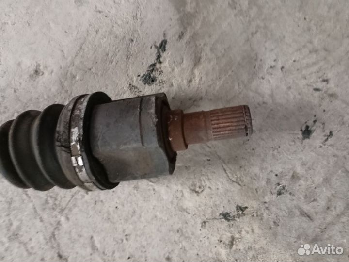 Hyundai accent 08г. Привод полуось передняя левая