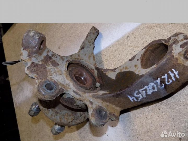 Кулак поворотный передний левый Focus II 2005-2008