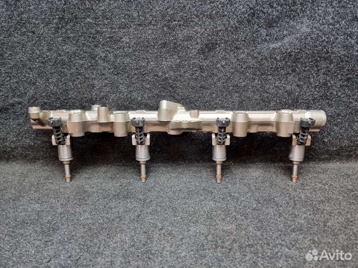 Рампа с форсунками Nissan Infiniti Vk56 Vk56VD 5.6