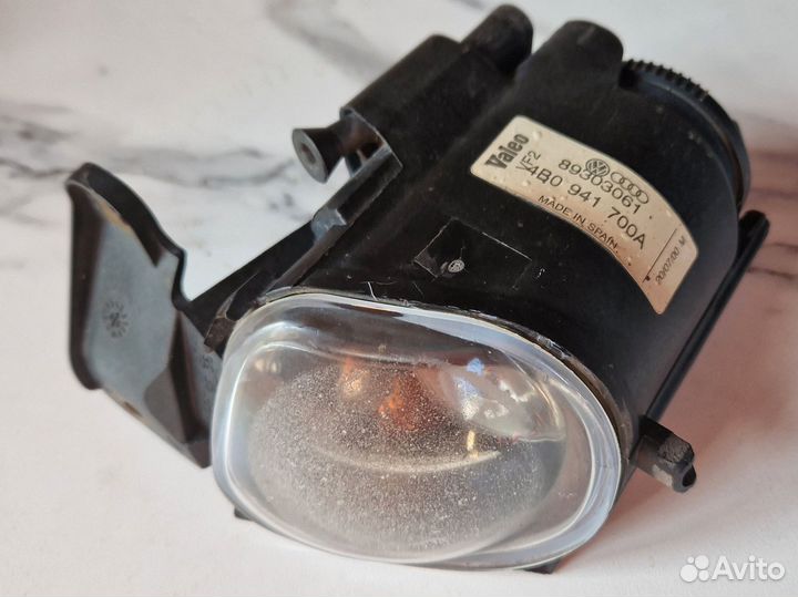 Противотуманная фара на ауди а6 с5 правая