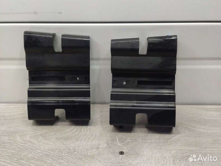 Кронштейн центральной стойки Mercedes Sprinter