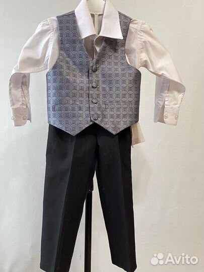 Костюм тройка на мальчика 92