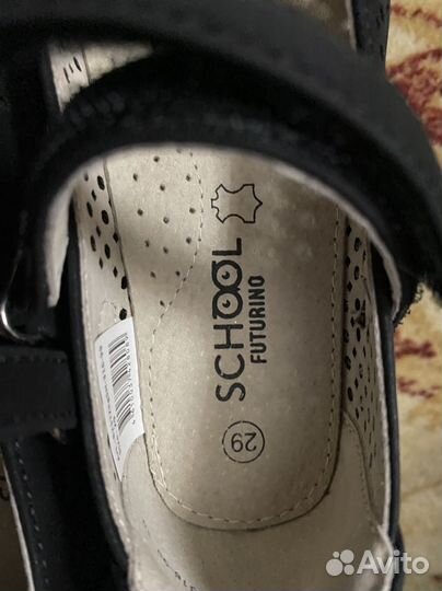 Туфли еа девочку 29 размер