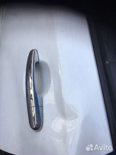 Задняя левая дверь Kia Sorento 2