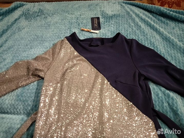 Женское платье, 50