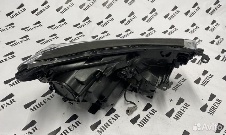 Фара левая Toyota RAV4 CA40 2015-2019 Рестайлинг LED