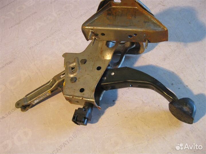 Педаль тормоза Skoda Fabia универсал BME 2007