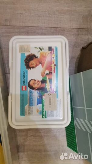 Большая коробка Lego