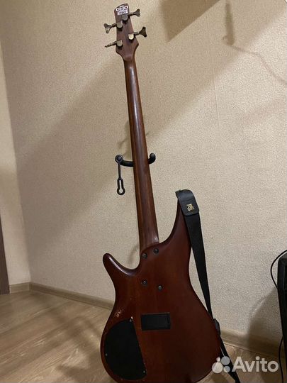 Бас гитара ibanez sr500