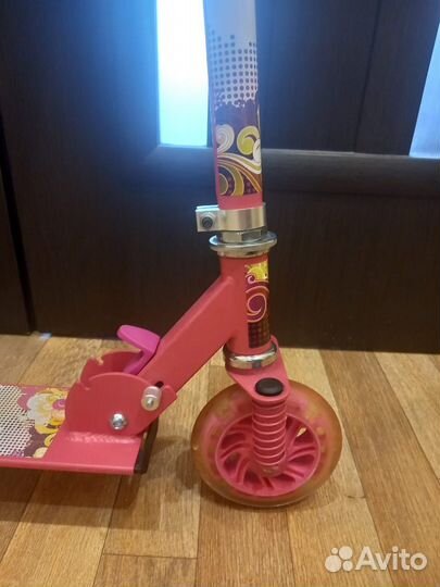 Самокат детский трехколесный