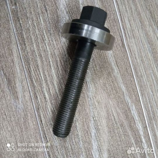 Болт коленвала ford