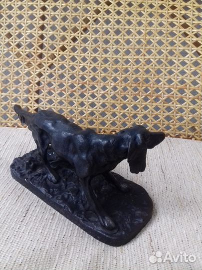 Статуэтка собаки