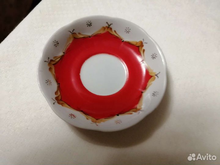 Сервиз чайный Красный бутон, Барановка