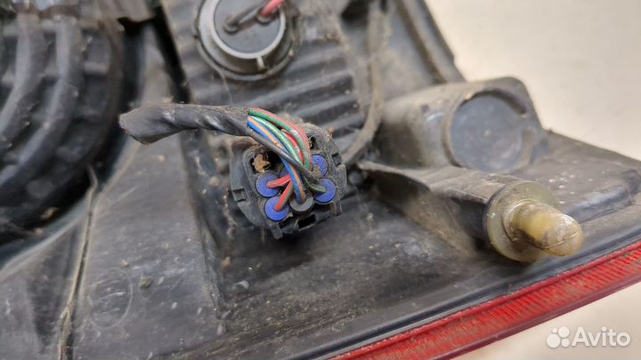 Фонарь (задний) правый Mitsubishi Pajero / Montero