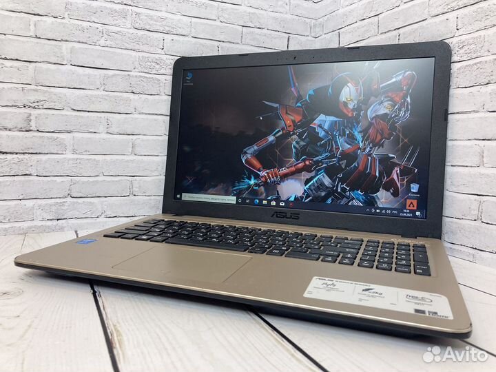 Игровой ноутбук Asus i3/SSD/4gb/2gb видео/гарантия