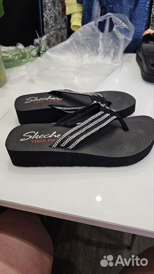 Шлепанцы женские Skechers