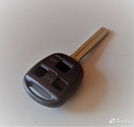 Ключ зажигания заготовка Болванка для Lexus 3 кноп