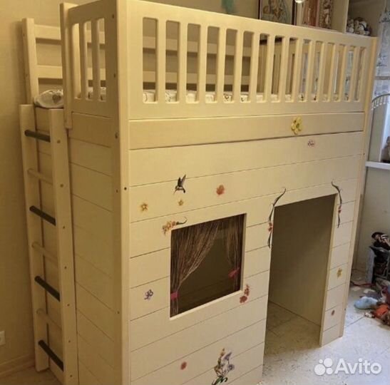 Кровать чердак с домиком