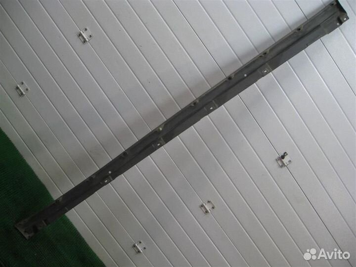 Накладка порога левого наружная Toyota Camry V30