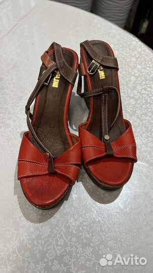 Босоножки женские