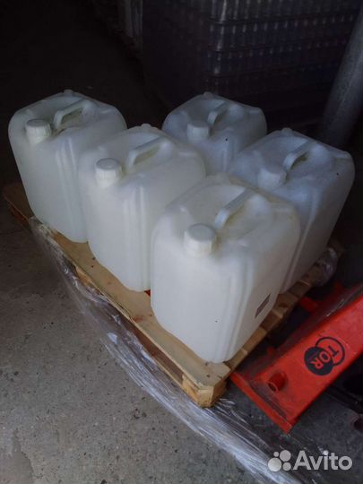 Канистры пластиковые бу 30 л