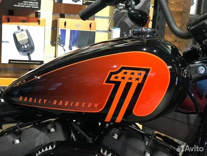 Harley-Davidson Street Bob 114 Vivid Black 2021