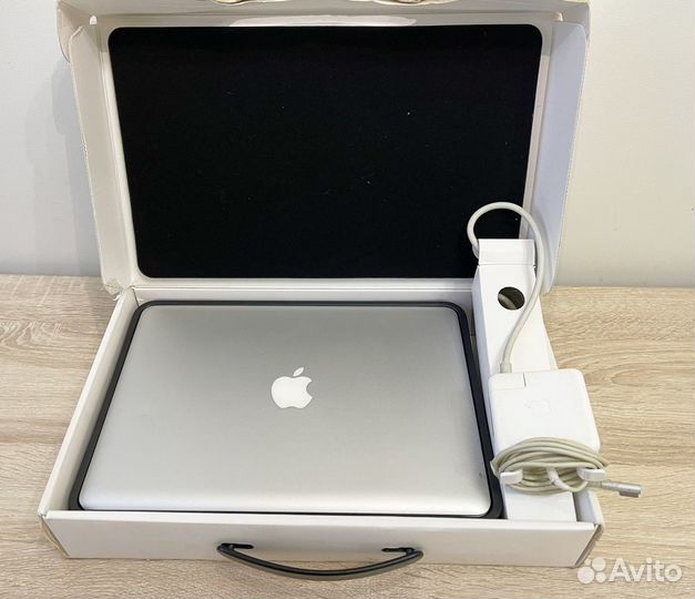 Apple MacBook Pro 13 256 gb