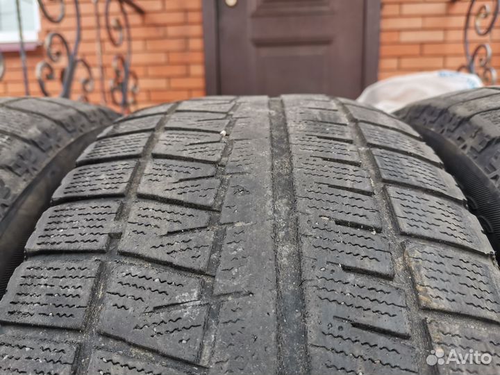 Bridgestone Blizzak Revo GZ 205/55 R16