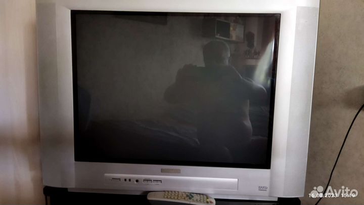 Продам телевизор
