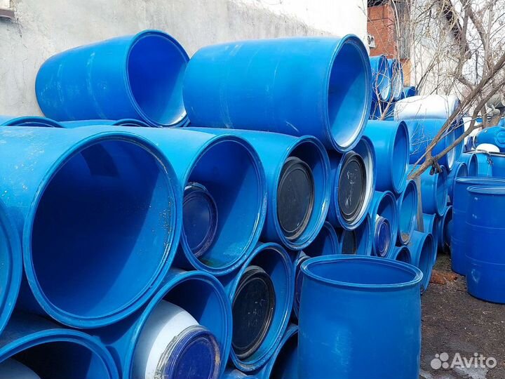 Бочки пластиковые, металлические