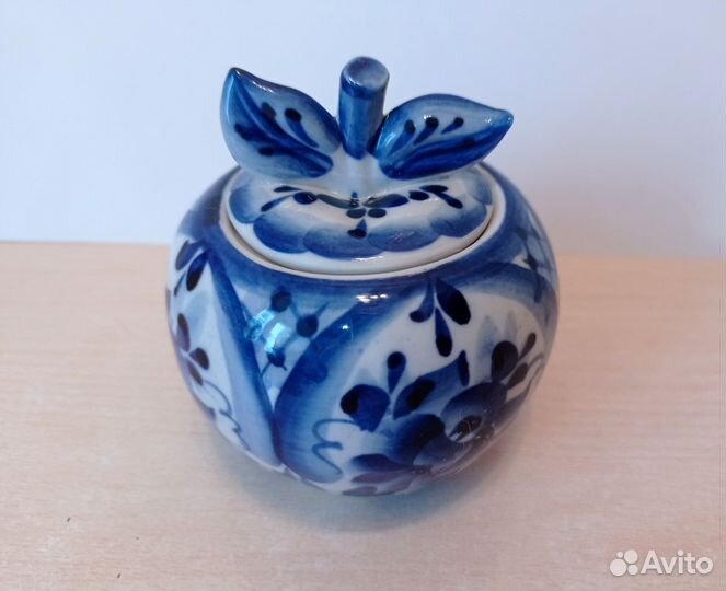 Шкатулки гжель