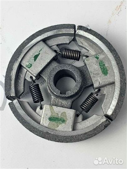 Сцепление центробежное, двухручейковое, фрикционно