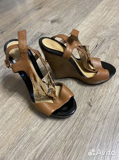 Босоножки 34 размер