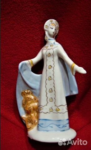 Фарфоровая статуэтка Морская царица