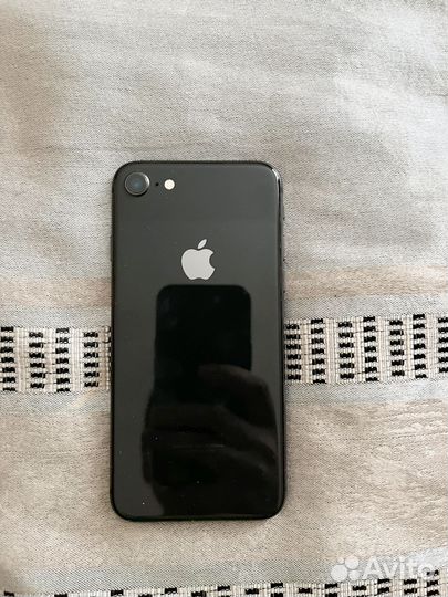 iPhone 8, 64 ГБ