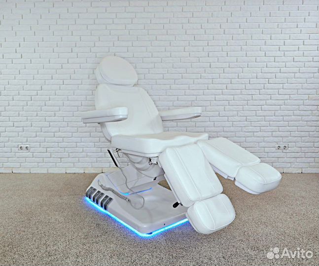 Педикюрное кресло Adam, 3 мотора, ножной пульт