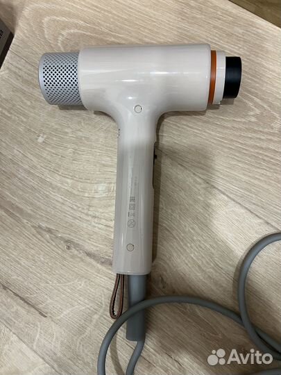 Продам фен Bork