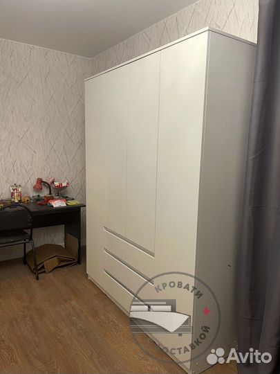 Шкаф распашной