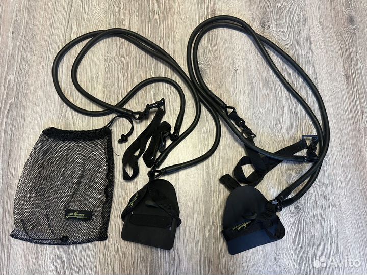 Тренажер MadWave с лопатками для плавания брасса