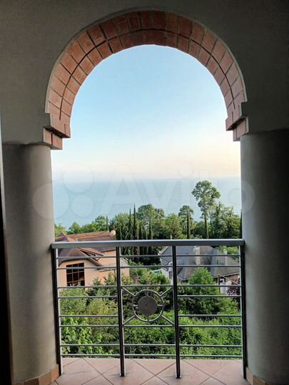 2-к. квартира, 106 м², 2/3 эт.