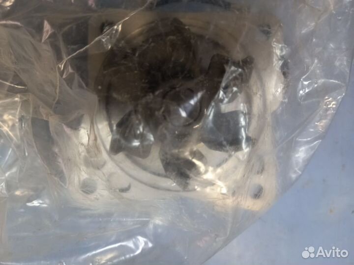 Помпа водяная mitsubishi