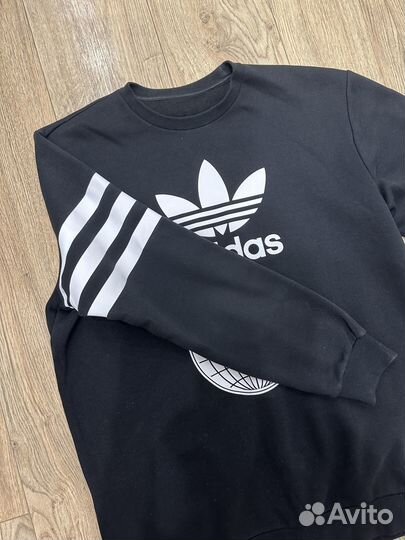 Свитшот adidas оригинал