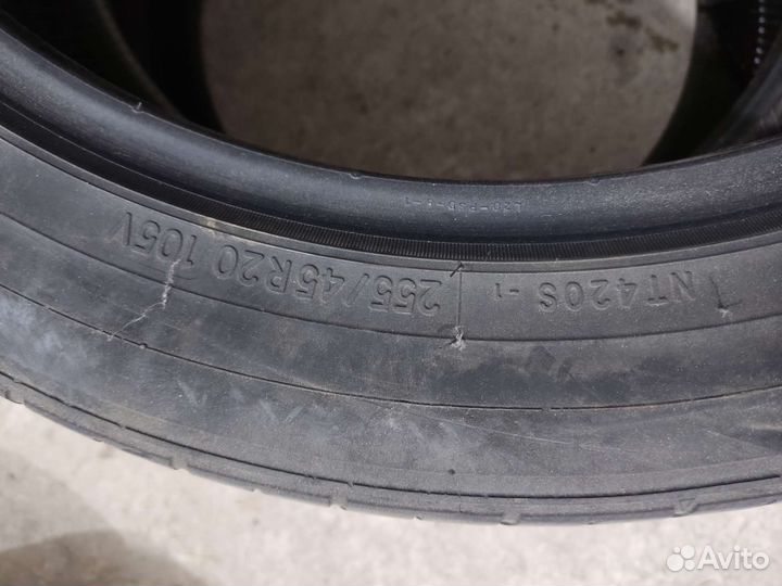 Nitto NT420S 225/45 R20